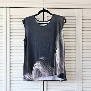 Le Galeriste Large Print Sleeveless Blouse | Size Large